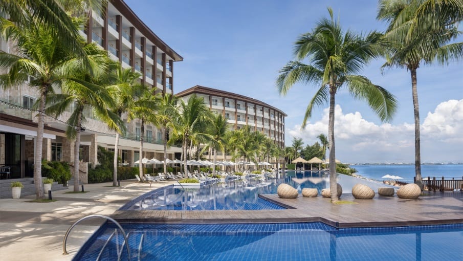 Dusit Thani Mactan Infinity Pool